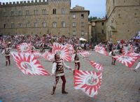 01/11/2013 - ESIBIZIONE “GRUPPO STORICO, SBANDIERATORI E MUSICI CITTÀ DI VOLTERRA”