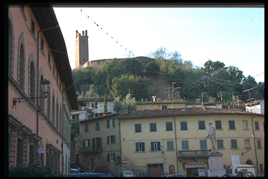 Piazza Buonaparte e Palazzo Buonaparte a San Miniato (PISA)