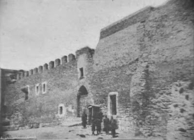 foto Poesia di Francesco Lavore: O Piazza Antica