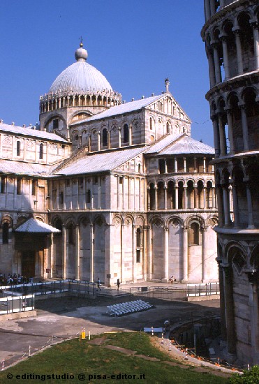 Duomo di Pisa in piazza dei miracoli